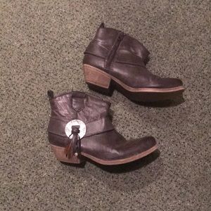 Big Buddha cowboy boots